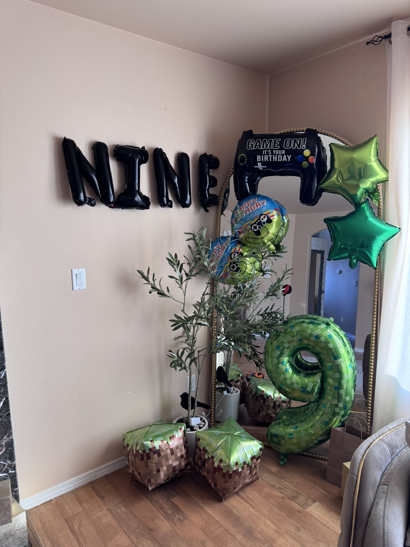 Minecraft/Roblox/gaming Balloons 