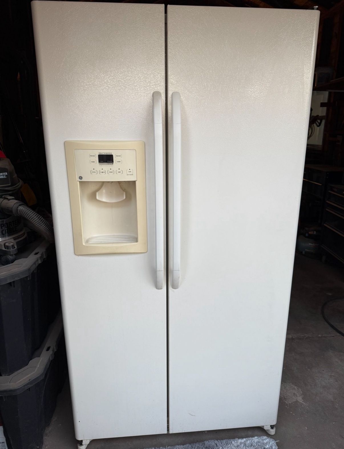 GE Refrigerator 