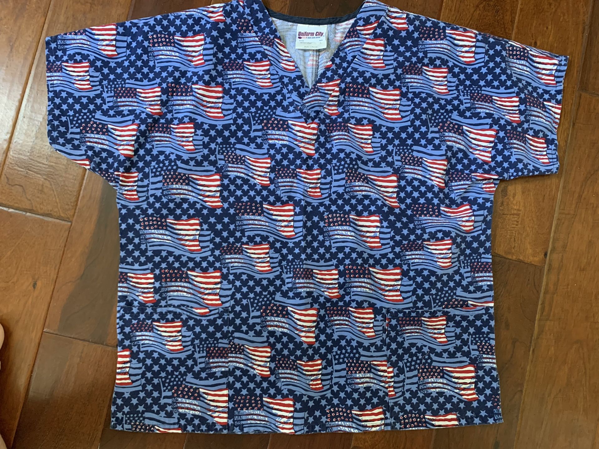 Red ,White And Blue Scrub Top Size L