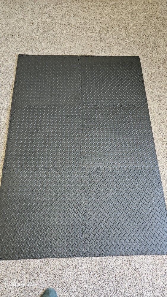 Rubber Tile For Home Fitness.