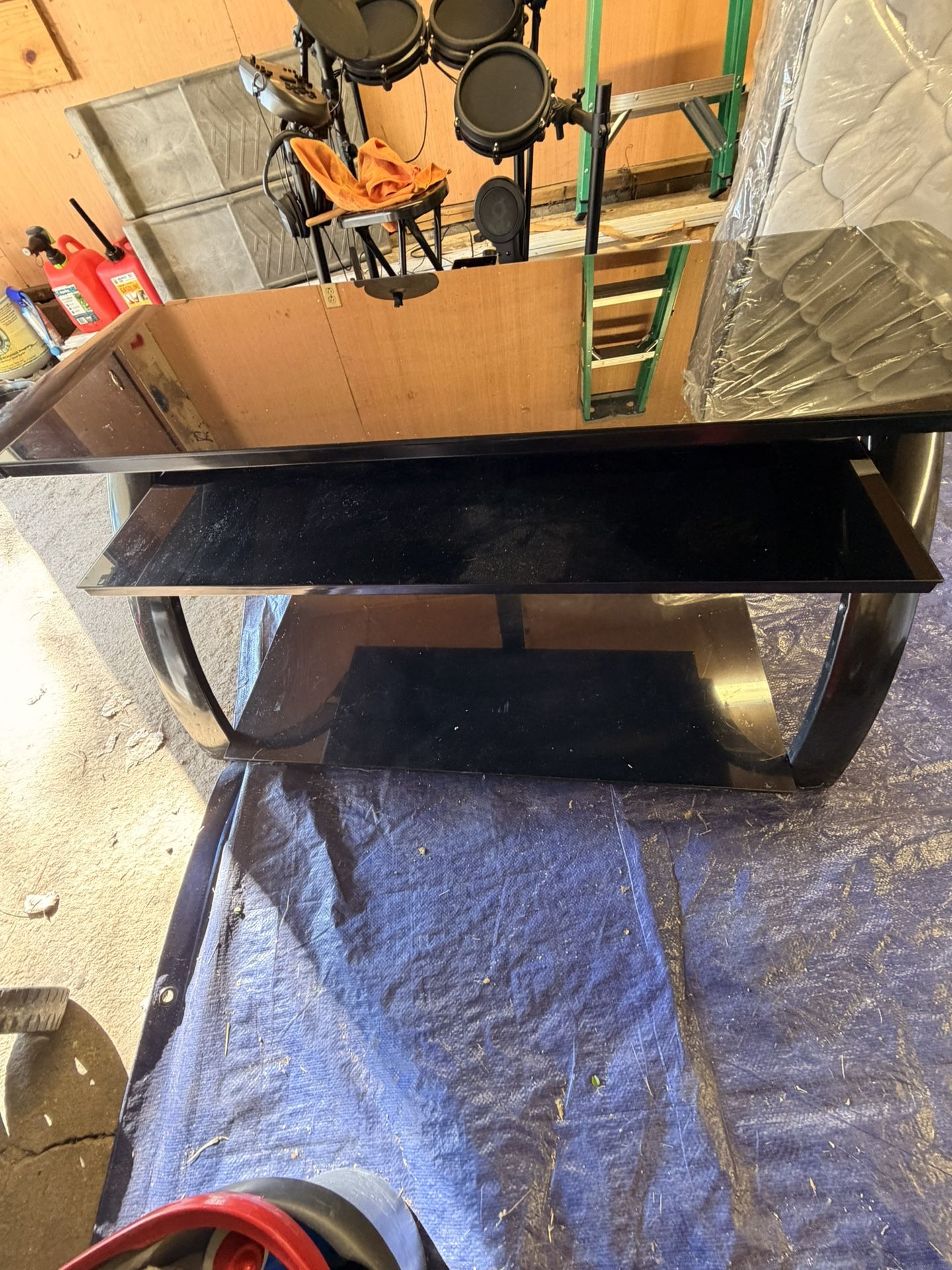 Tv & Tv Stand 