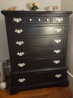 Bennington Pine Dresser