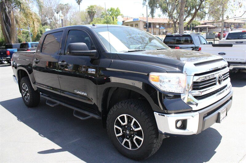 2017 Toyota Tundra SR5