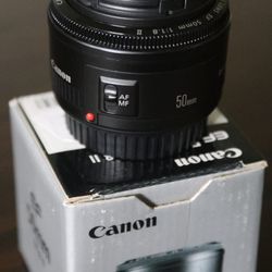 Canon EF 50mm f/1.8 II - Mint Condition