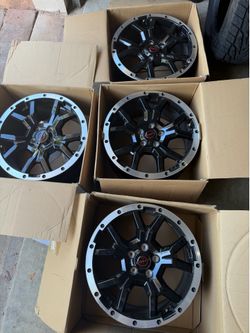 Rims 18 inch Rims -OEM Nissan Rock Creek 18” alloy wheels