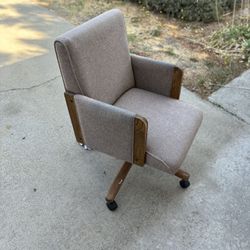 Rolling Chair