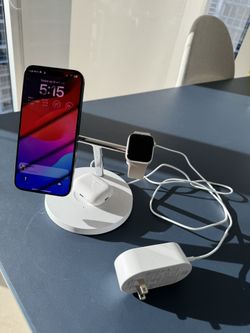 Belkin 3-in-1 Wireless Charging Stand