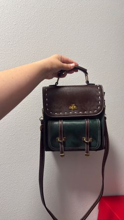 Elegant green and brown purse