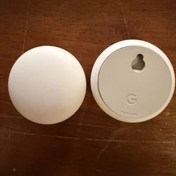 Single Google Nest WiFi Point