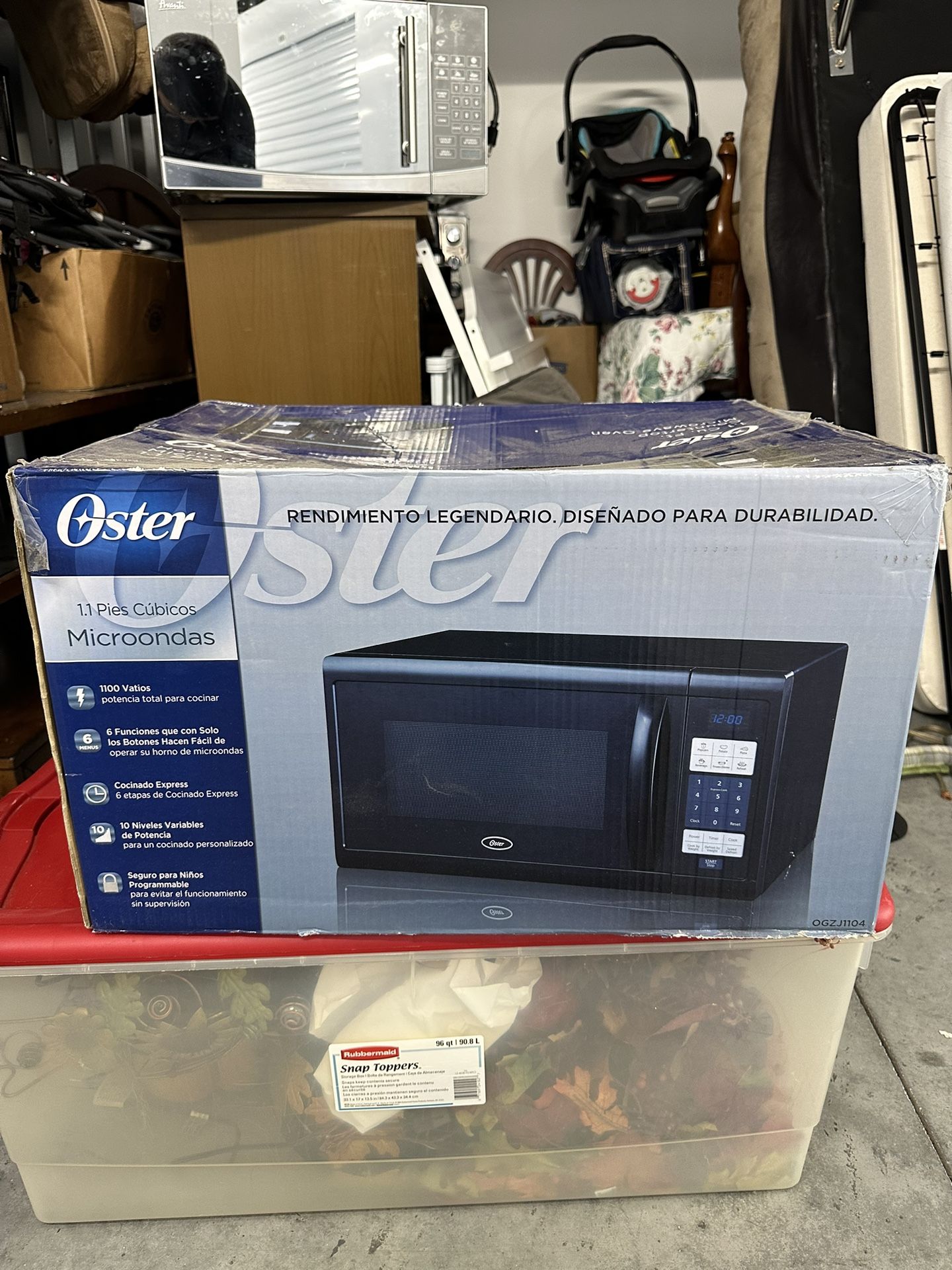 Microwave Oster- Black - OGZJ1104
