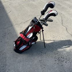 Walter Hagen Series II 2 Jr Kids 7 Club Set Golf Bag Red Right for 41-47"