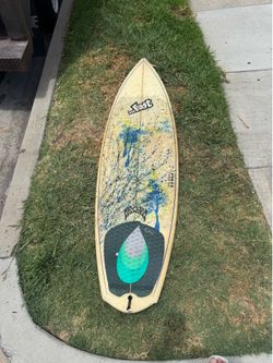 5’10 Lost surfboard