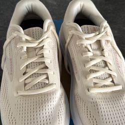 Brooks Ghost Max 2