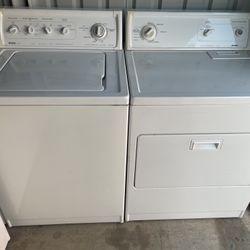 Kenmore Washer And Kenmore Eléctric Dryer 
