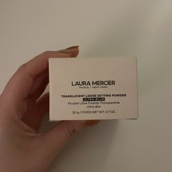 Laura Mercier Setting Powder