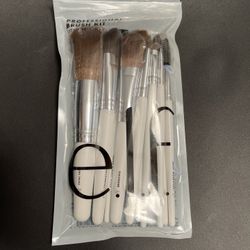New E.L.F professional complete set of 12