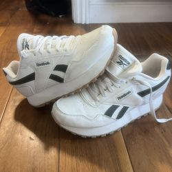 Women’s  Wedge Reeboks 8