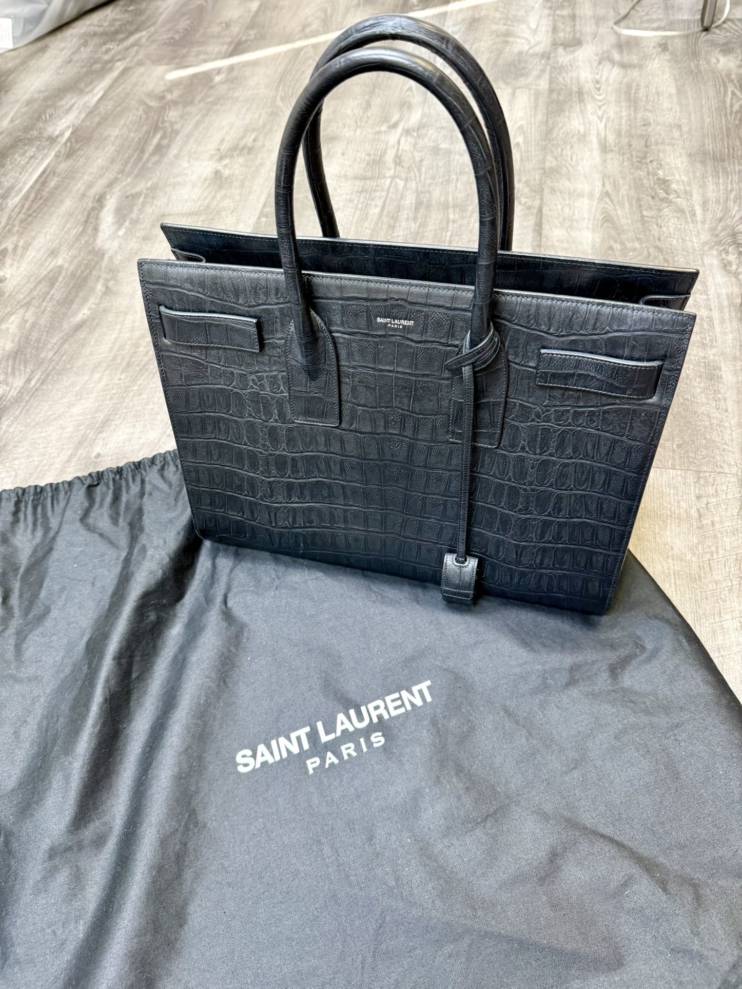 Saint Laurent Sac De Jour -Like New!