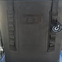 M-12 Backpack Soft Cooler Yeti