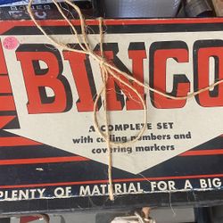 Milton Bradley Vintage 1939 Bingo Board game 