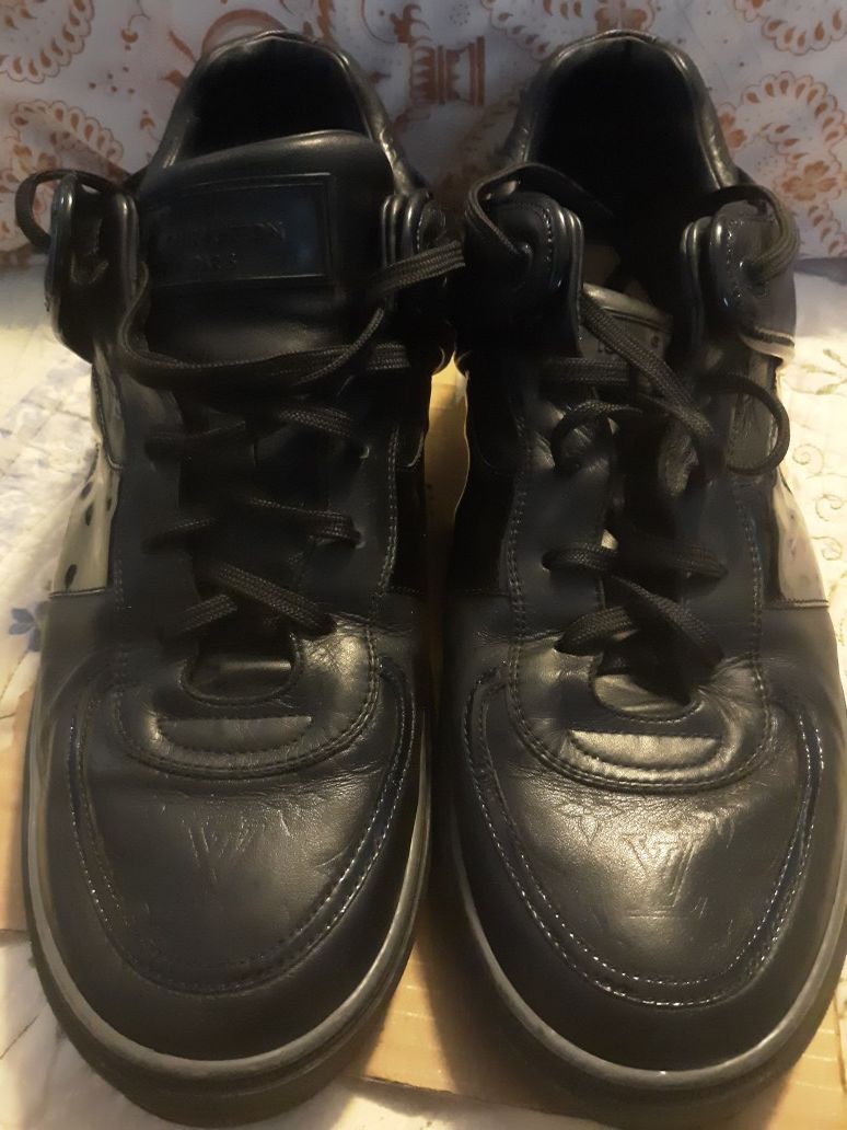 LOUIS VUITTON MENS SHOES SNEAKERS MONOGRAM LV MADE IN ITALY  Size 13..... Available this coming week