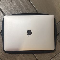 MacBook Pro 2019 13” 