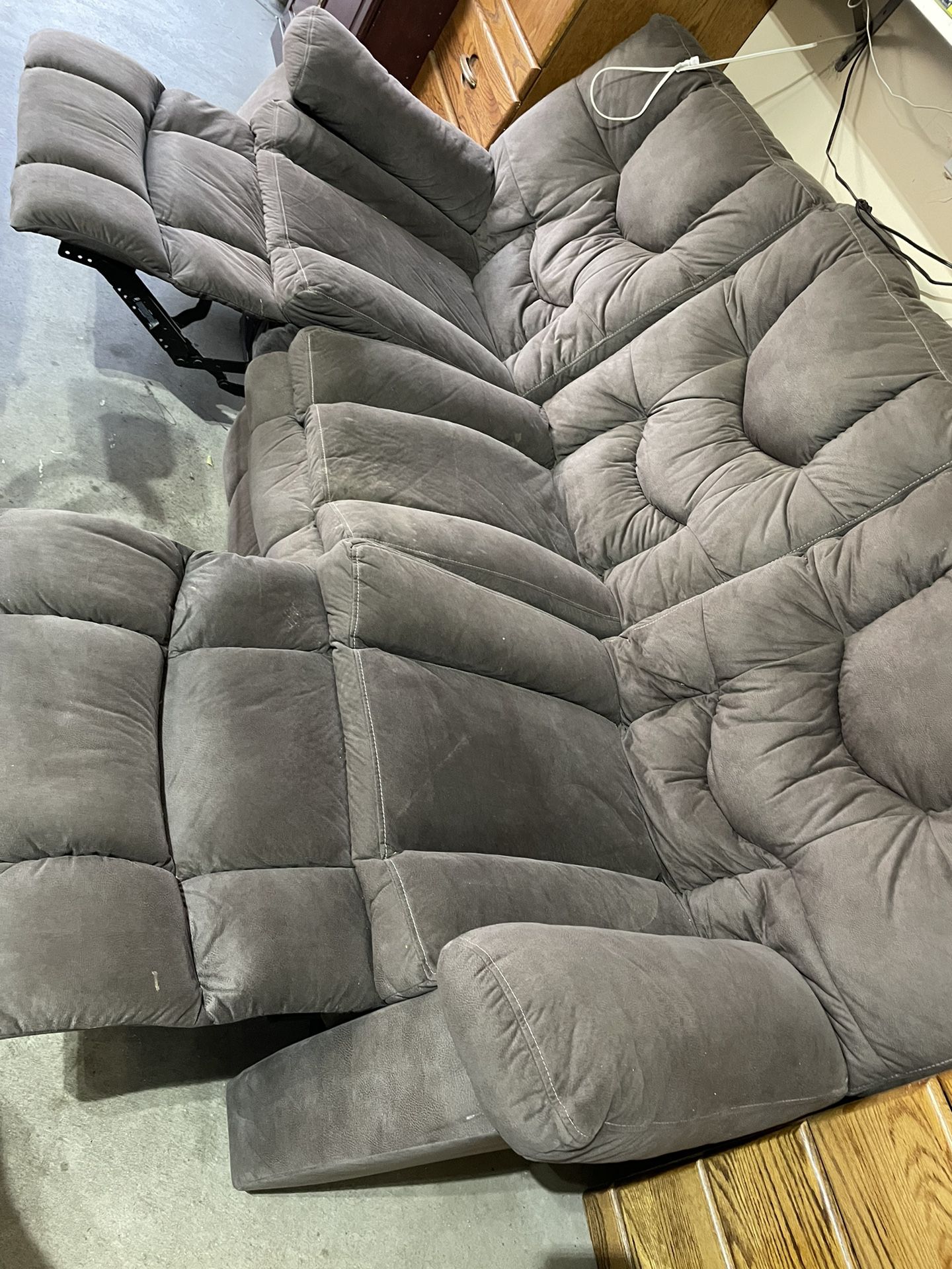 Couch With Recliner Seats
