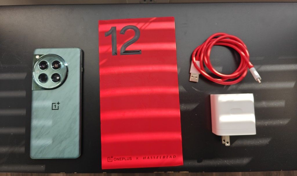 OnePlus 12 512GB 16GB RAM Factory Unlocked 5G