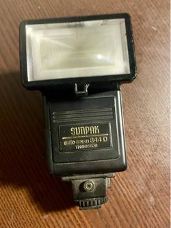 vintage Sunpak Auto Flash