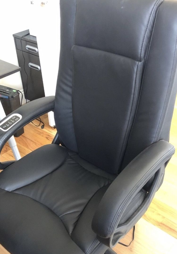 Shiatsu massage office chair