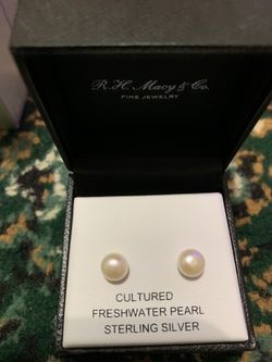 Pearl sterling silver errings