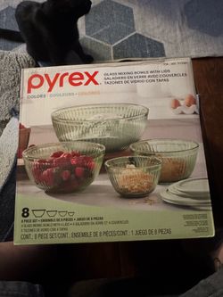 Pyrex bowls