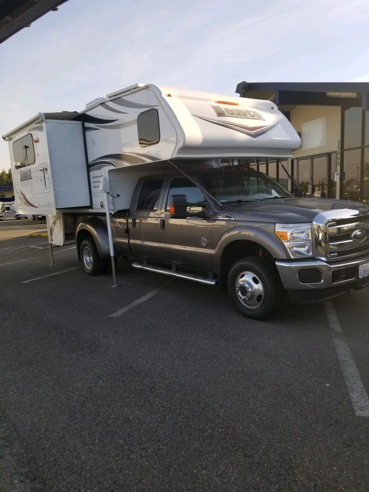 Lance Camper for Sale in WA OfferUp