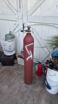 Helium tank ftg
