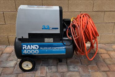 Ingersoll Rand 4000 3.3 HP 20-Gallon Oilless Air Compressor + Hose