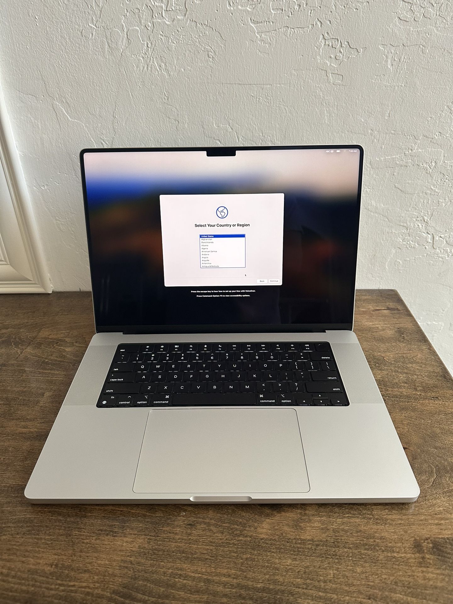 16” MacBook Pro M1 Pro 16gig 512hd