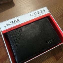 Guess RFID Wallet 