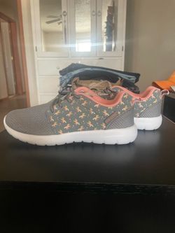 Grey & Pink Geers By Dream Seek Shoes