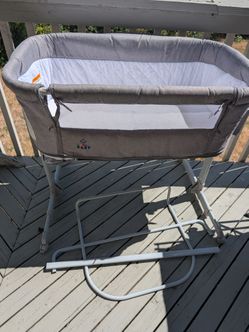 Koola baby bassinet
