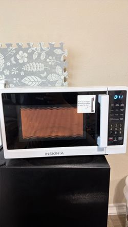 Insignia microwave