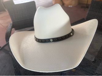 White Straw Cowboy Hat