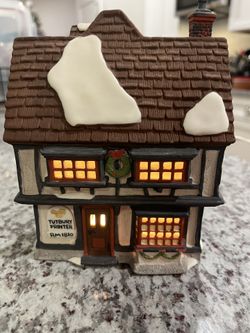 Department 56 Dickens Village Series Tutbury Printer Lit Village Piece - Great Shape - Rare 