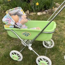 VINTAGE *CPK* VERY RARE 1980’s CABBAGE PATCH KIDS STROLLER ORIGINAL PUSH PRAM, Doll Included!