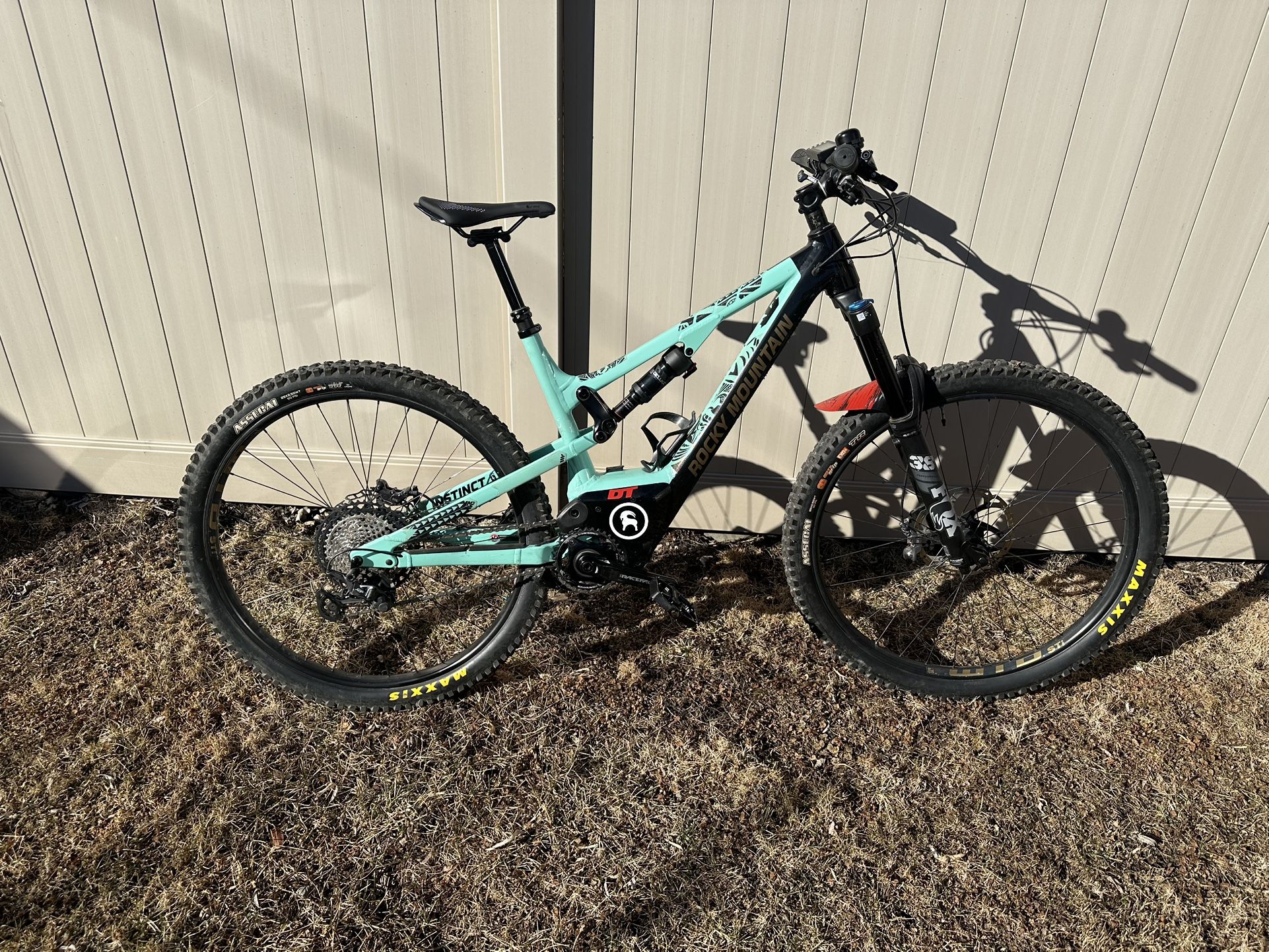 Rocky Mountain Instinct Powerplay Alloy 70 , full suspension, 29” wheels