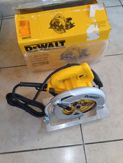 DEWALT
15 Amp Corded 7-1/4 in. Lightweight Circular Saw