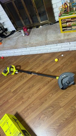 RYOBI ONE+ 18V 9 in. Cordless Battery Edger
