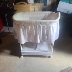 Bassinet 