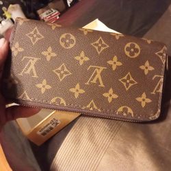 Ladies Wallet $120 New Come Get It No Less 
