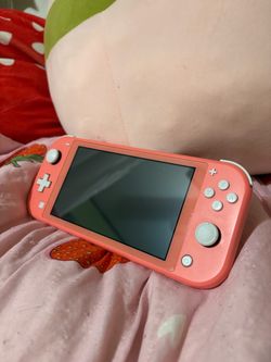 Nintendo Switch Lite (Coral)