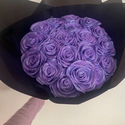 Glitter Eternal Roses